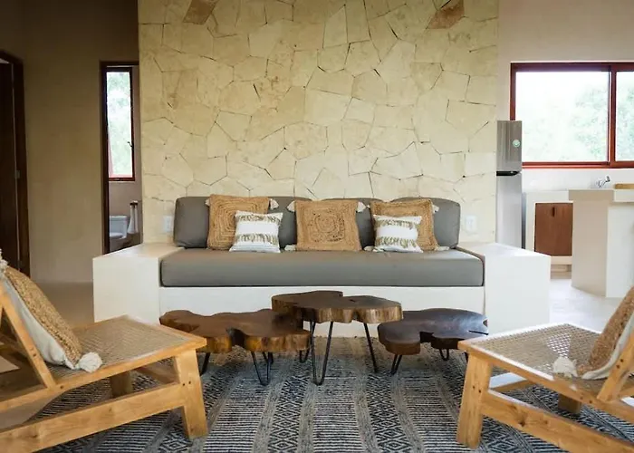 Elegant 3br Penthouse Haven With Private Rooftop Pool & Jungle Views *