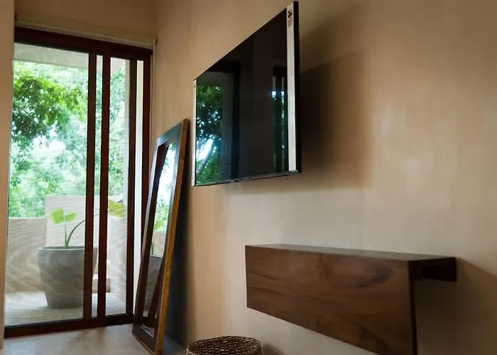 Holiday home Elegant 3br Penthouse Haven With Private Rooftop Pool & Jungle Views *