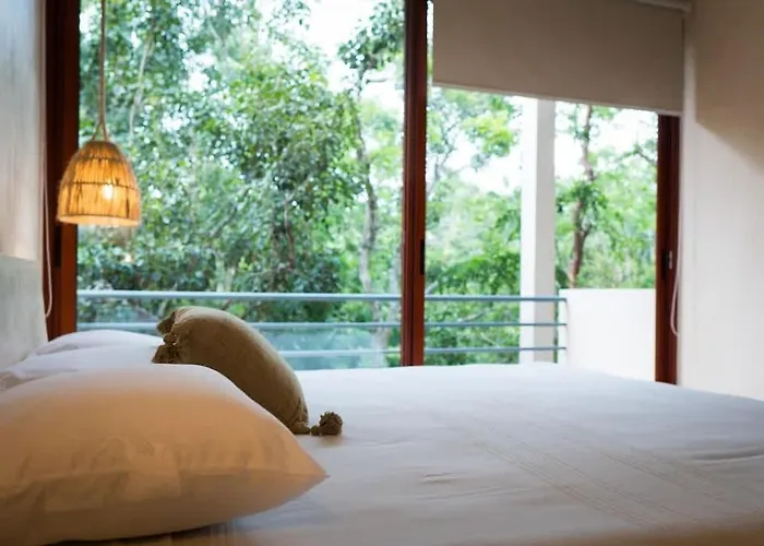 Elegant 3br Penthouse Haven With Private Rooftop Pool & Jungle Views Holiday home *